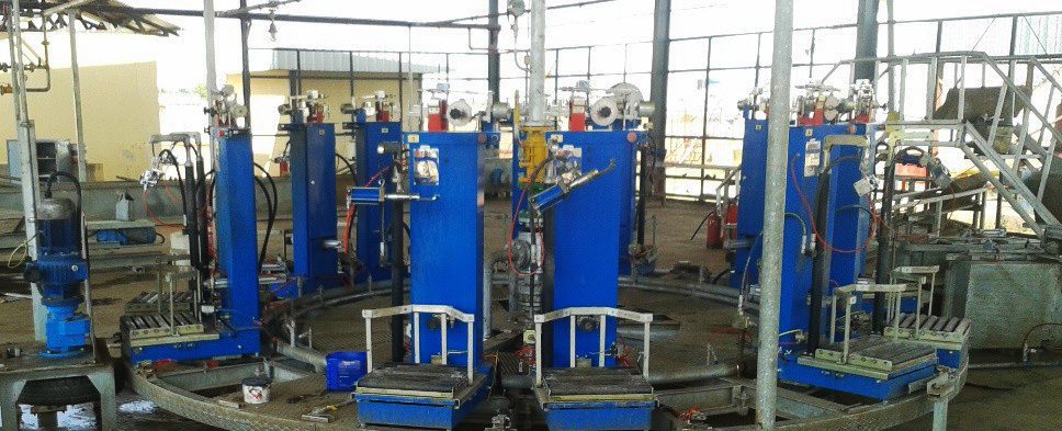 Mechanical rotary filling unit for gas cylinders, featuring injection valves and technical controls to ensure safe and rapid handling of liquefied gas.